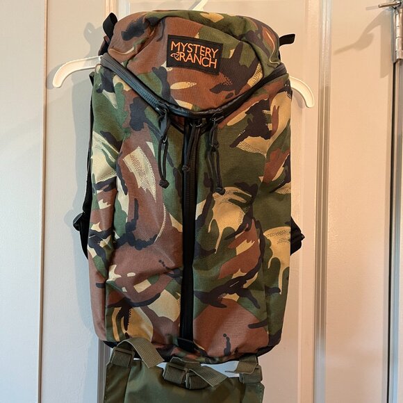 Mystery Ranch Urban Assault 21L backpack, Walkman Backpacks Stick-it Beavertail - Picture 3 of 16